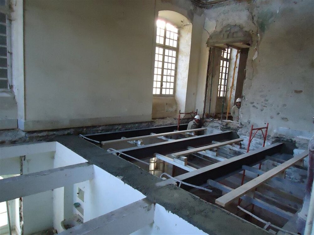 The dining room floor during the work