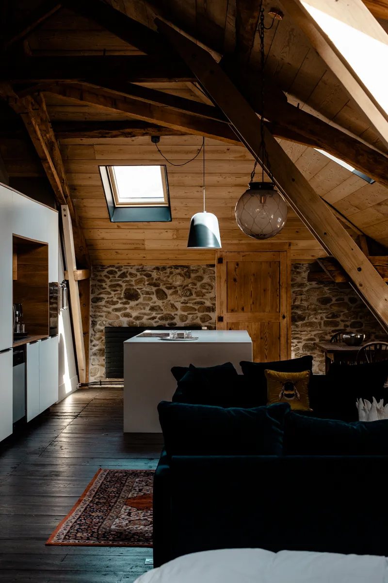 Maison Beaucoup, a suite under the beams